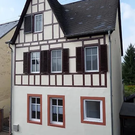 Und Gaestezimmer Peter Busch Appartement *