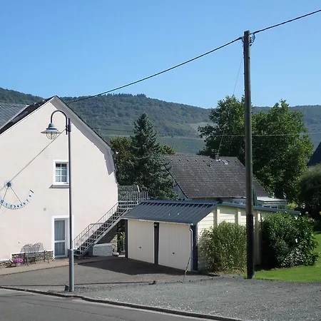Und Gaestezimmer Peter Busch Appartement Commune fusionnée de Bernkastel-Kues