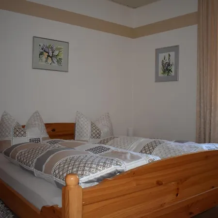 Und Gaestezimmer Peter Busch Appartement Commune fusionnée de Bernkastel-Kues