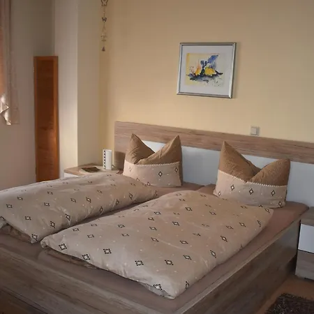 Und Gaestezimmer Peter Busch Apartment