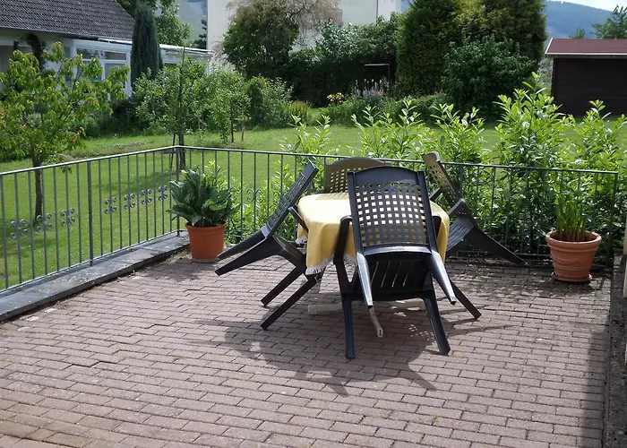 Und Gaestezimmer Peter Busch アパート